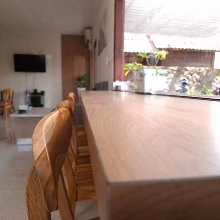 Mayeka Transit Hostel Bandara Internasional Lombok Praya Εξωτερικό φωτογραφία